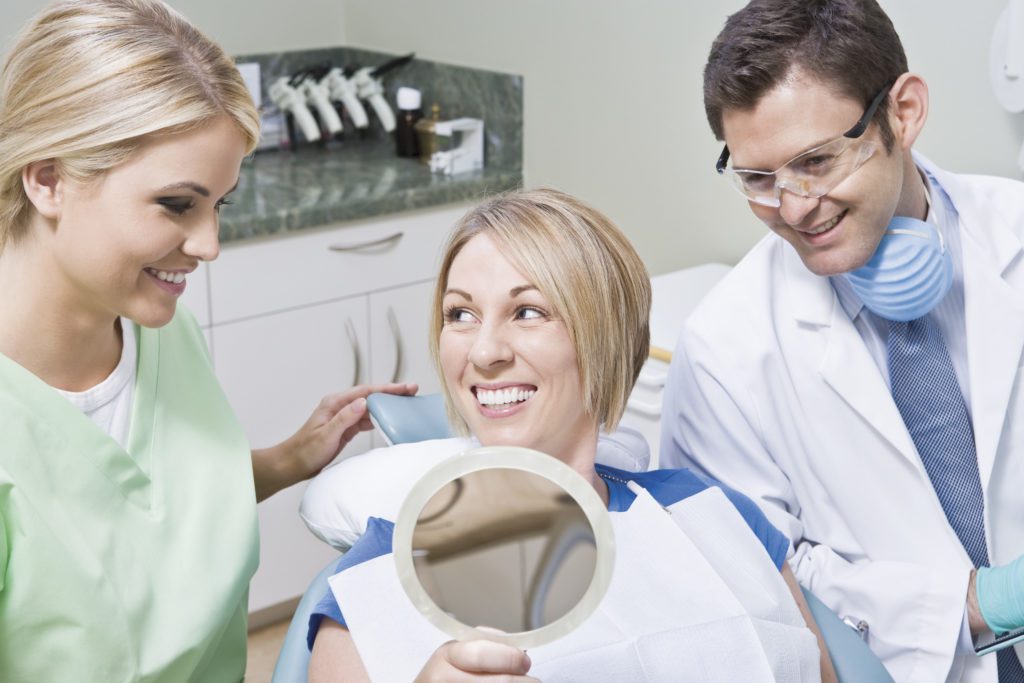 Phoenix-cosmetic-dentist-1024x683 dental implants